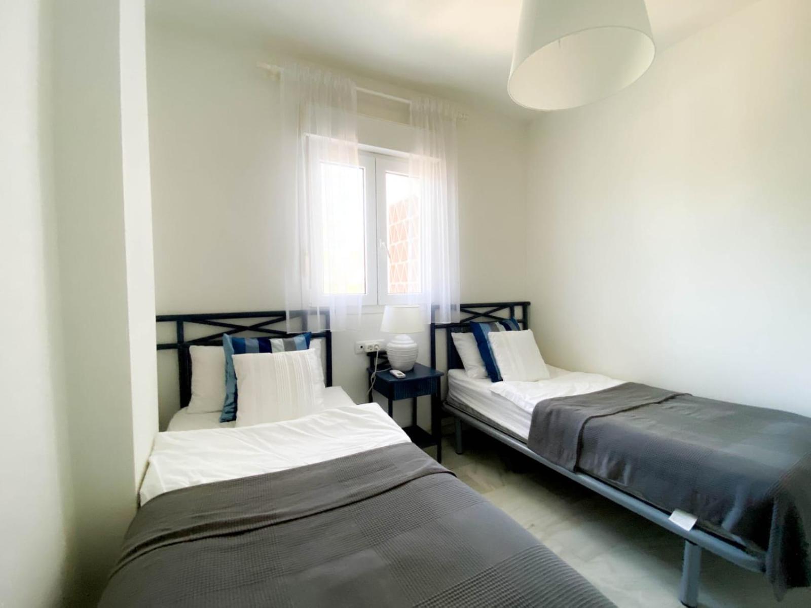 Beachside Apartment Mi Capricho Portal 7 Sitio de Calahonda Exterior photo